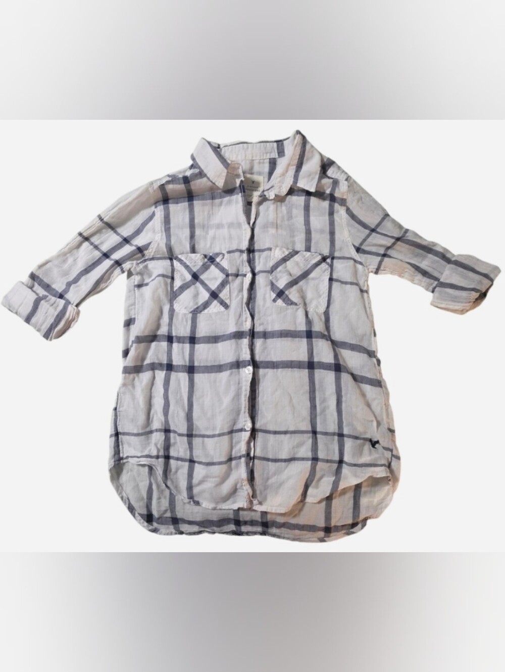 American Eagle Women's Vintage Boyfriend White/Blue Long Sleeve Button-Up Shirt